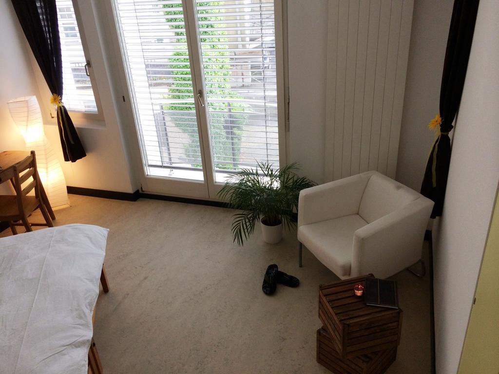 B&B Im Herzen Von Biel Room photo